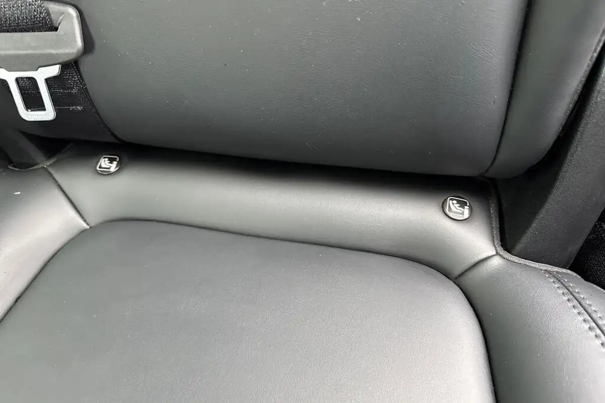 2023-tesla-model-y-e-performance-big-34