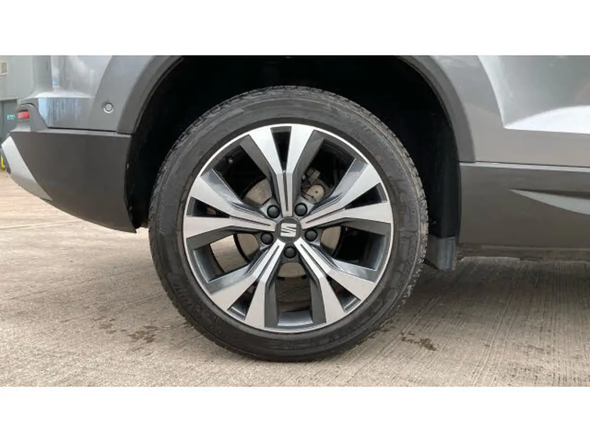2023-seat-ateca-15-ecotsi-se-technology-dsg-big-6