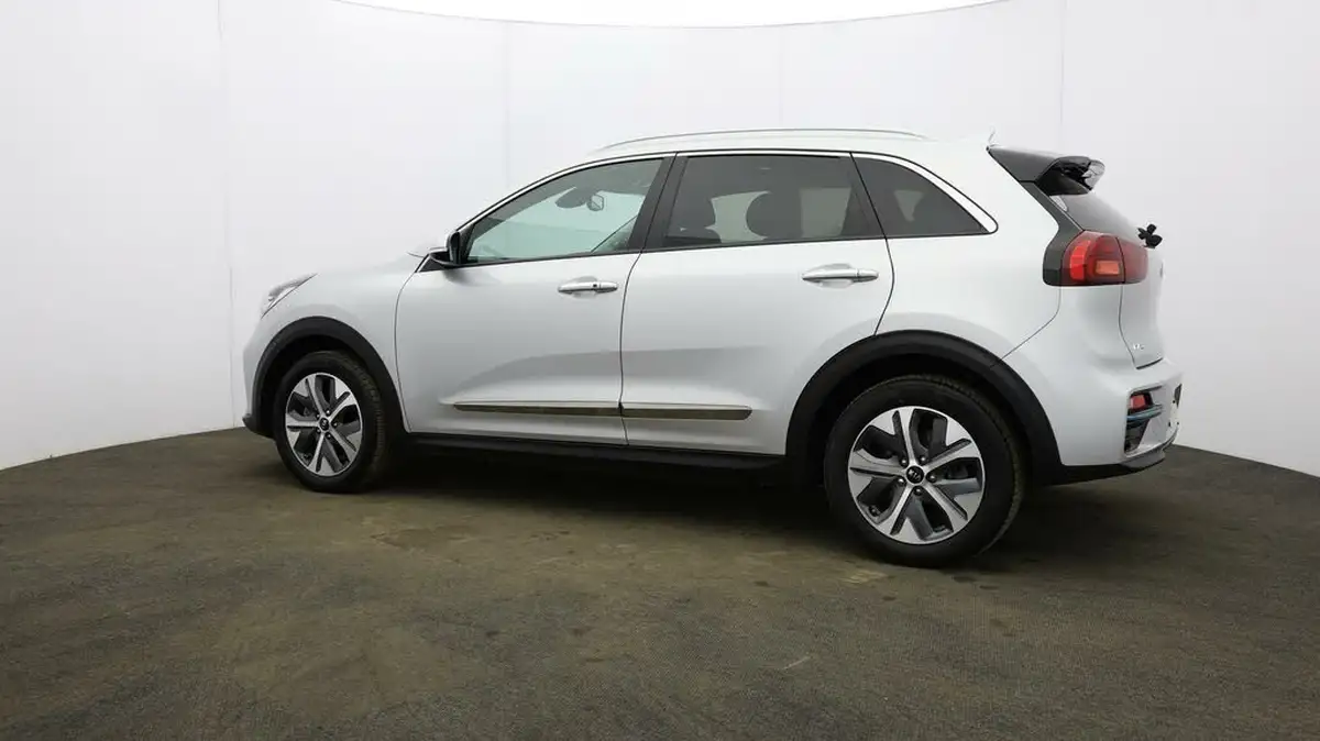 2021-kia-e-niro-ev-4-big-63