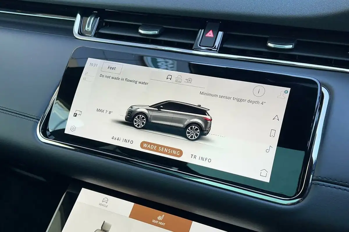 2021-land-rover-range-rover-evoque-15-p300e-r-dynamic-hse-big-55