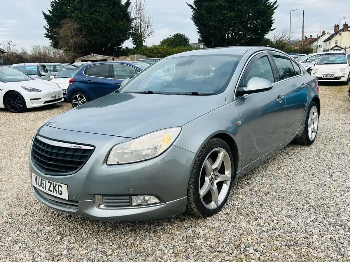 2011-vauxhall-insignia-20td-sri-vx-line-20cdti-16v-160ps-hatchback-5d-1956cc-auto-big-4