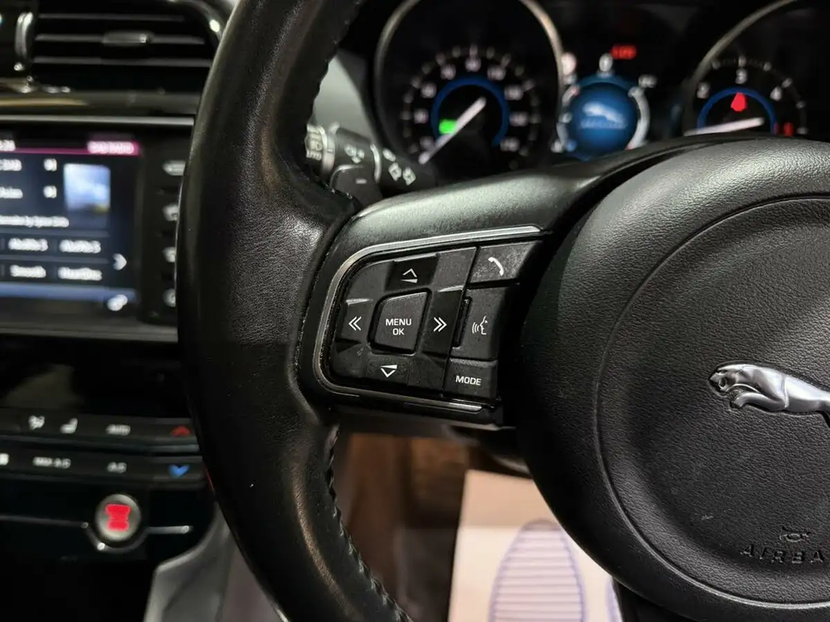 2017-jaguar-xe-20d-prestige-163ps-ss-1999cc-auto-big-29