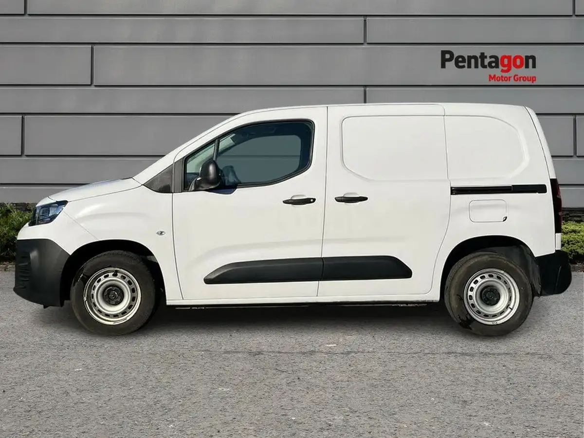 2023-citroen-berlingo-15-bluehdi-650-enterprise-edition-big-13