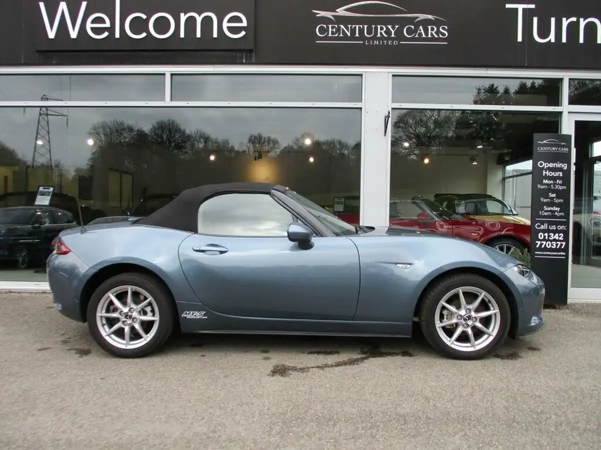 2015-mazda-mx-5-15-se-l-big-19
