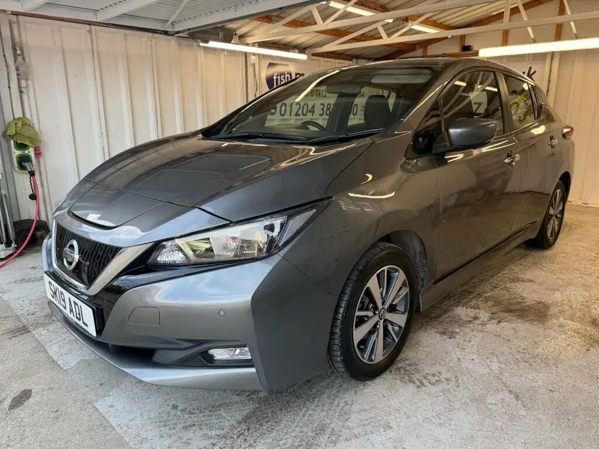 2019-nissan-leaf-e-acenta-big-5