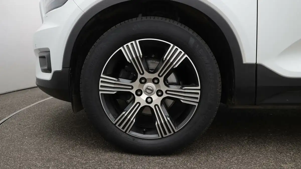 2021-volvo-xc40-15-t3-inscription-163bhp-geartronic-big-18