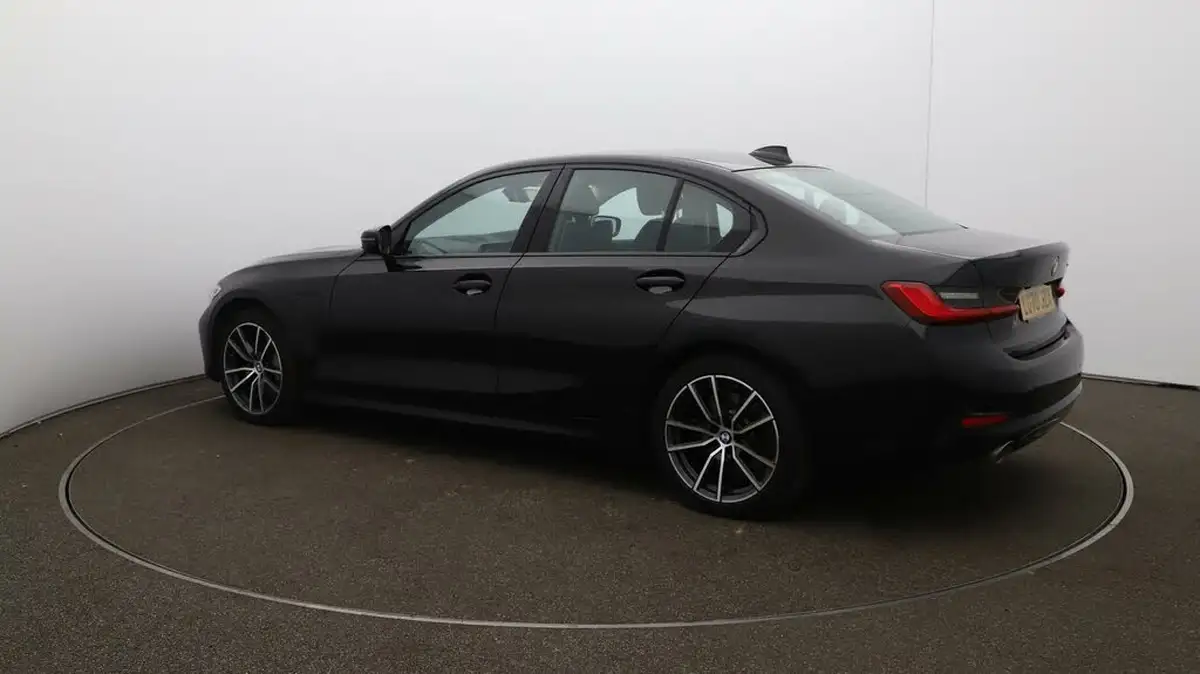 2020-bmw-3-series-big-27