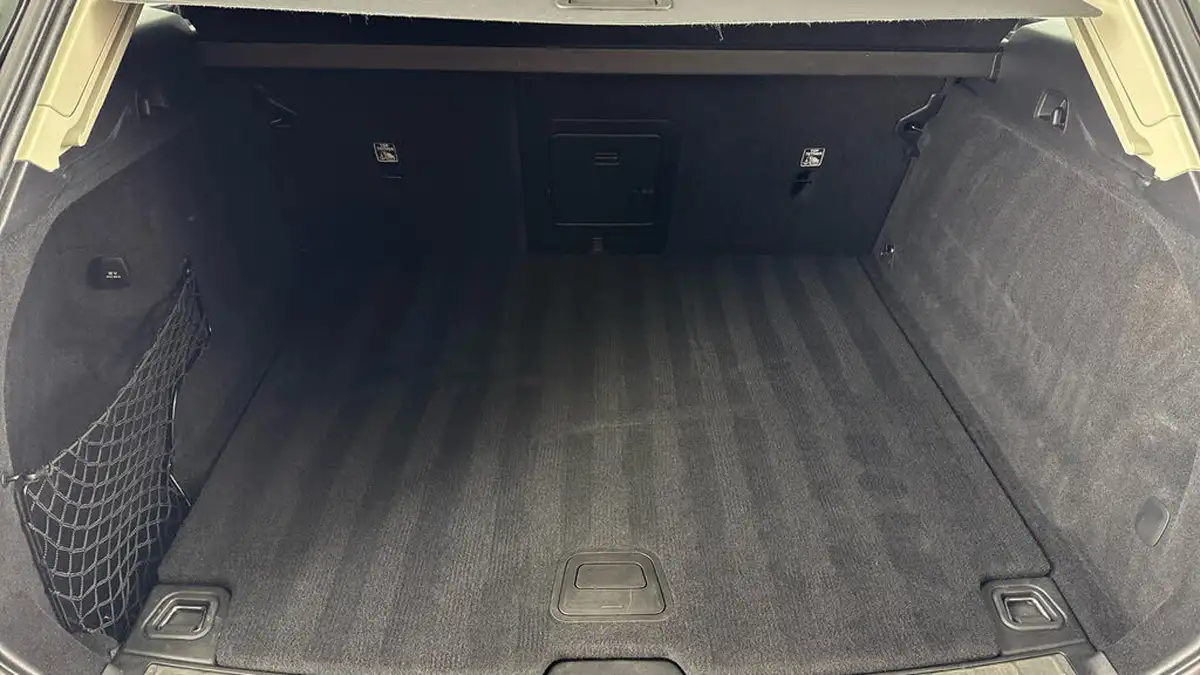 2018-volvo-xc60-20td-d4-inscription-4x4-geartronic-big-14