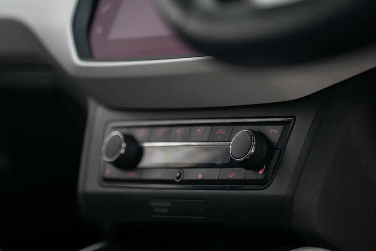 2018-seat-arona-10-tsi-xcellence-lux-big-38