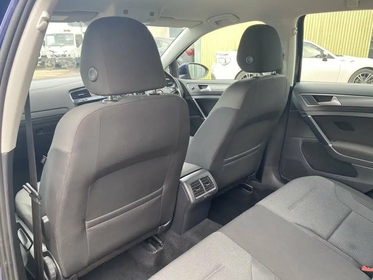 2018-volkswagen-golf-16tdi-se-nav-hatchback-5d-big-25