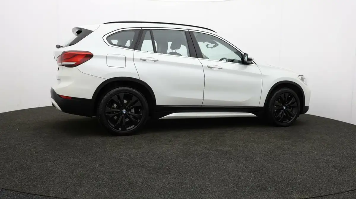 2021-bmw-x1-15-xdrive-25e-phev-sport-big-28