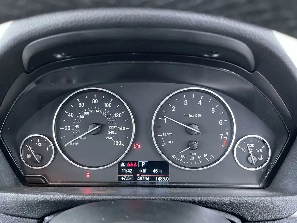 2017-bmw-3-series-15-318i-se-touring-5d-auto-big-25