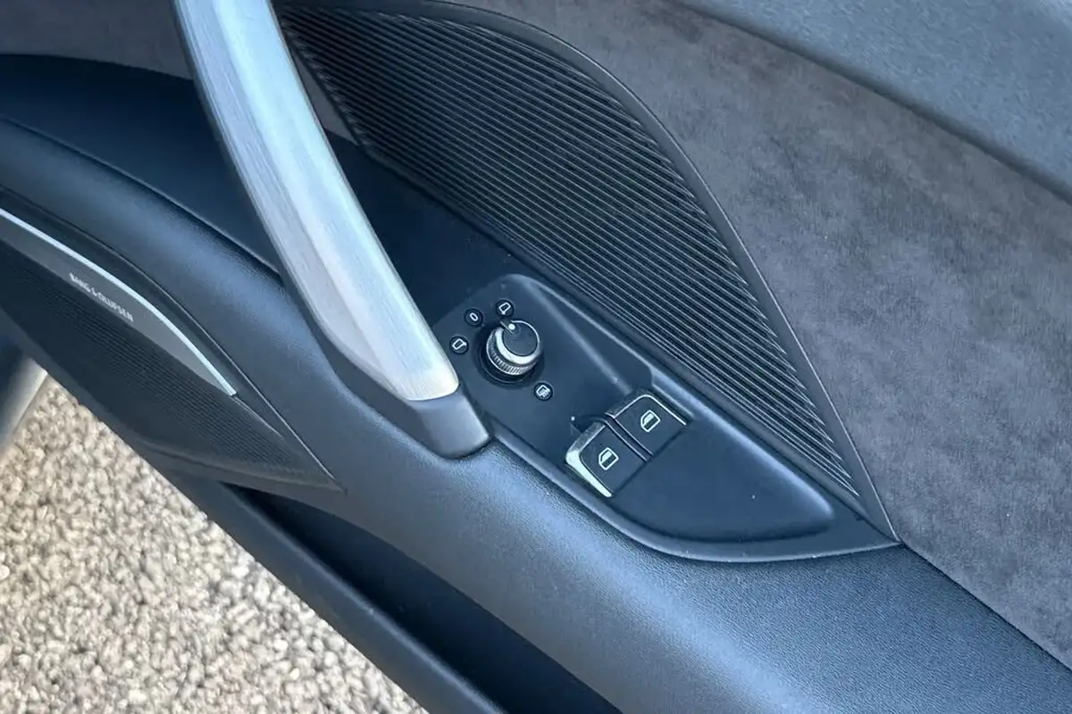 2016-audi-tt-coupe-20-tfsi-quattro-s-line-big-20