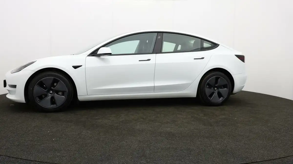 2021-tesla-model-3-e-standard-plus-big-60