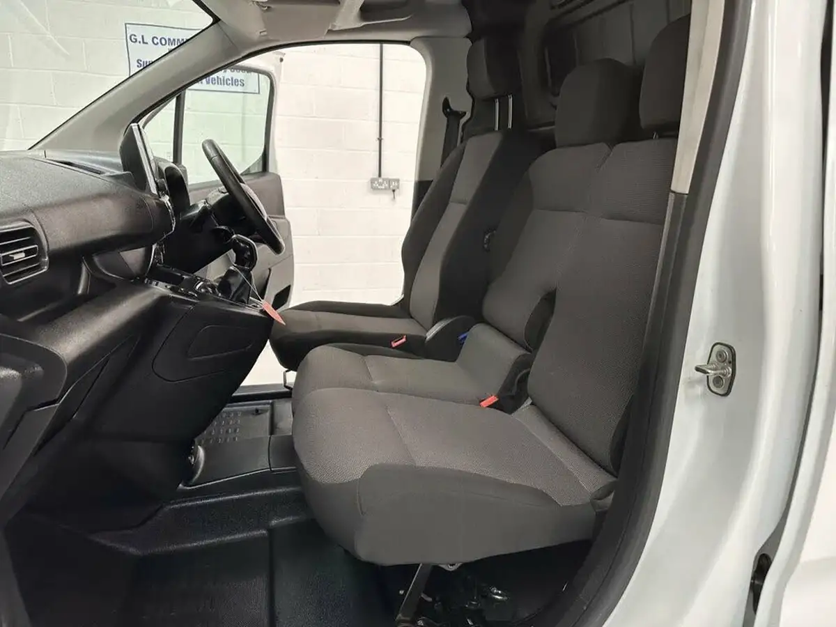 2020-citroen-berlingo-15bluehdi-650-enterprise-ss-big-11