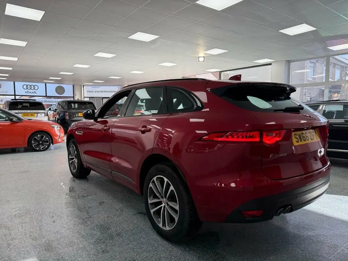 2016-jaguar-f-pace-20-i4d-r-sport-awd-auto-big-13