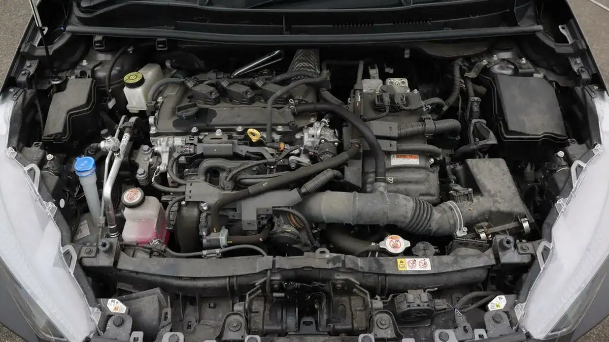 2021-toyota-yaris-15-vvt-i-icon-114bhp-hybrid-1490cc-e-cvt-big-19