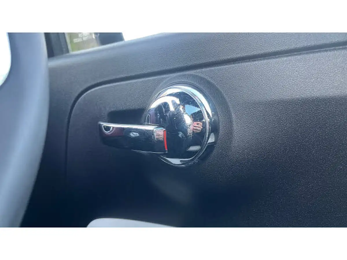 2020-fiat-500-10-star-big-29