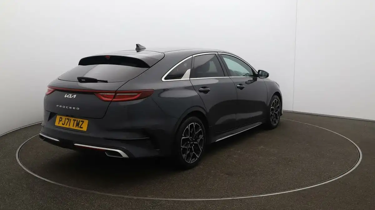 2021-kia-pro-ceed-15-t-gdi-gt-line-big-46