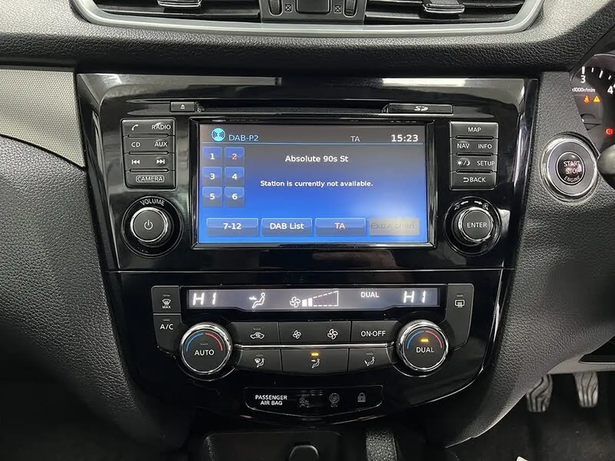 2017-nissan-qashqai-15dci-n-connecta-big-11
