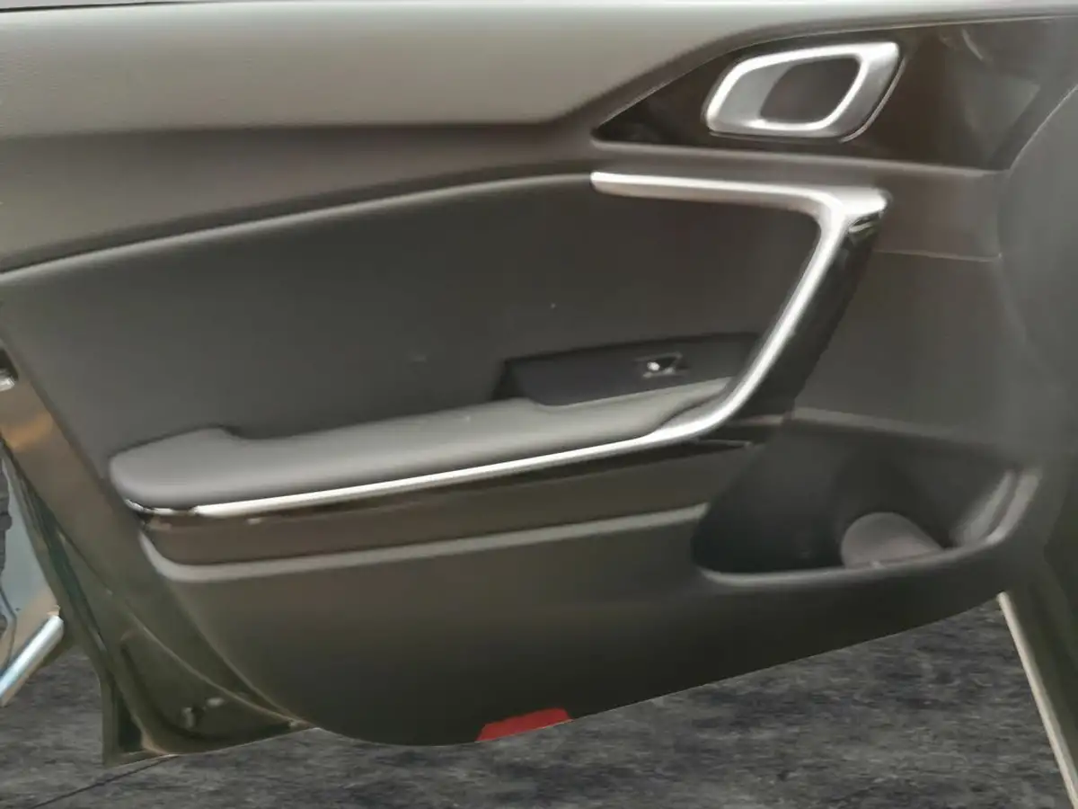 2023-kia-xceed-16-gdi-3-big-30