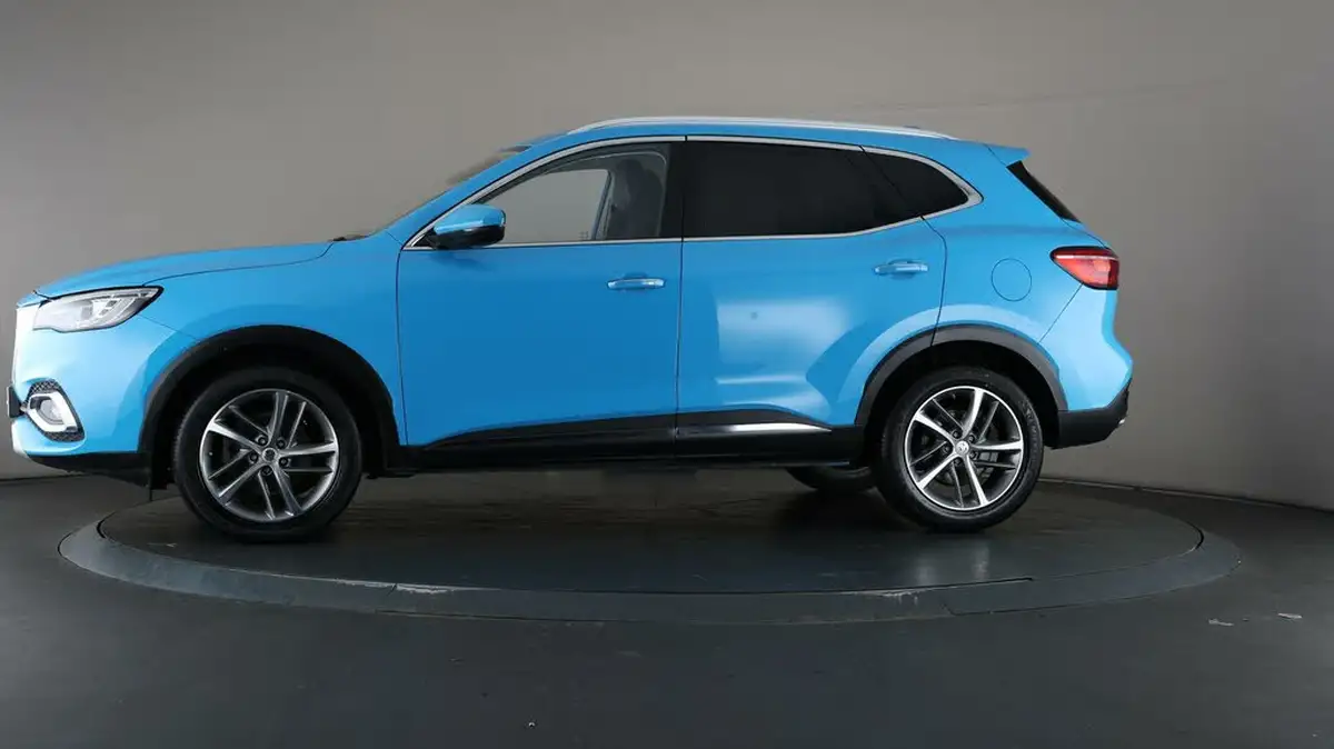 2022-mg-hs-15t-gdi-exclusive-162ps-big-38