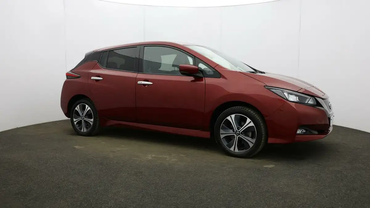 2021-nissan-leaf-e-e-tekna-big-41