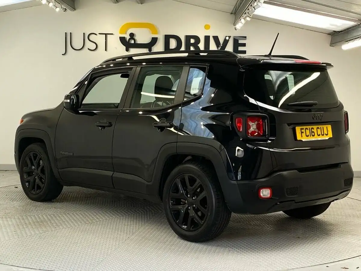 2016-jeep-renegade-16-multijet-ii-dawn-of-justice-big-4