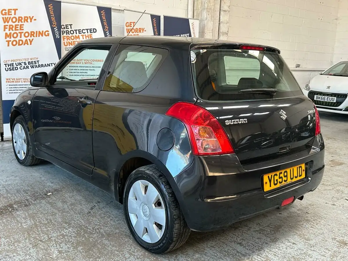 2009-suzuki-swift-13-gl-3d-big-4