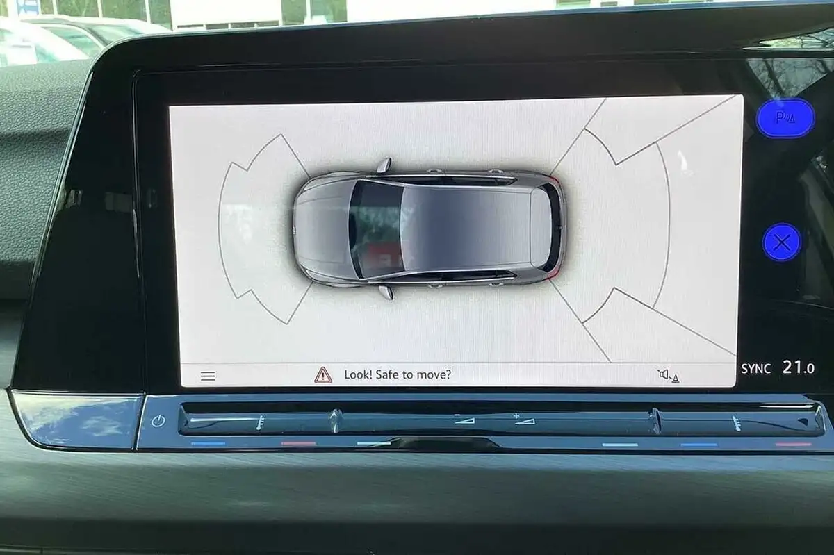 2023-volkswagen-golf-15-etsi-style-130ps-hatchback-big-28