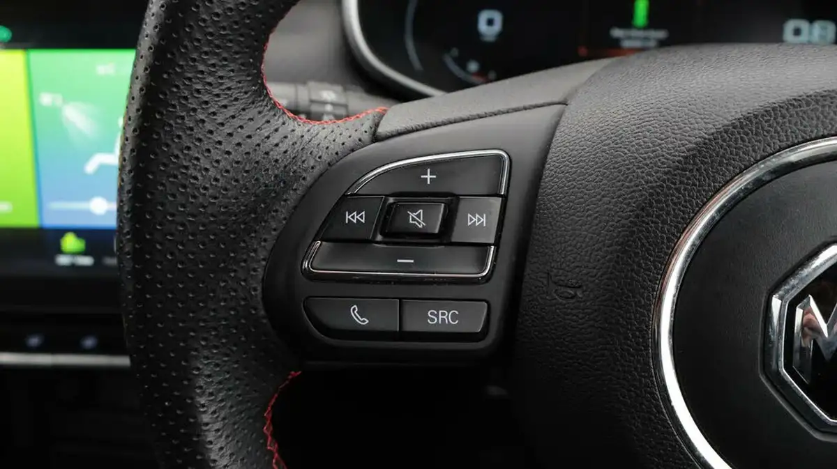 2022-mg-zs-suv-15-vti-tech-exclusive-big-22