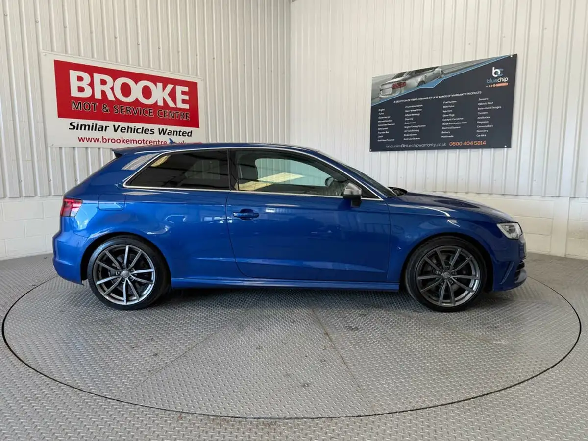 2016-audi-s3-20-tfsi-300ps-nav-hatchback-3d-s-tronic-big-5