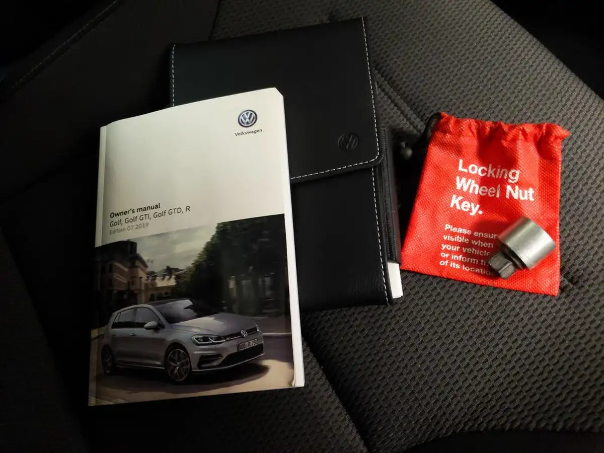 2020-volkswagen-golf-15-tsi-match-edition-130ps-hatchback-big-34