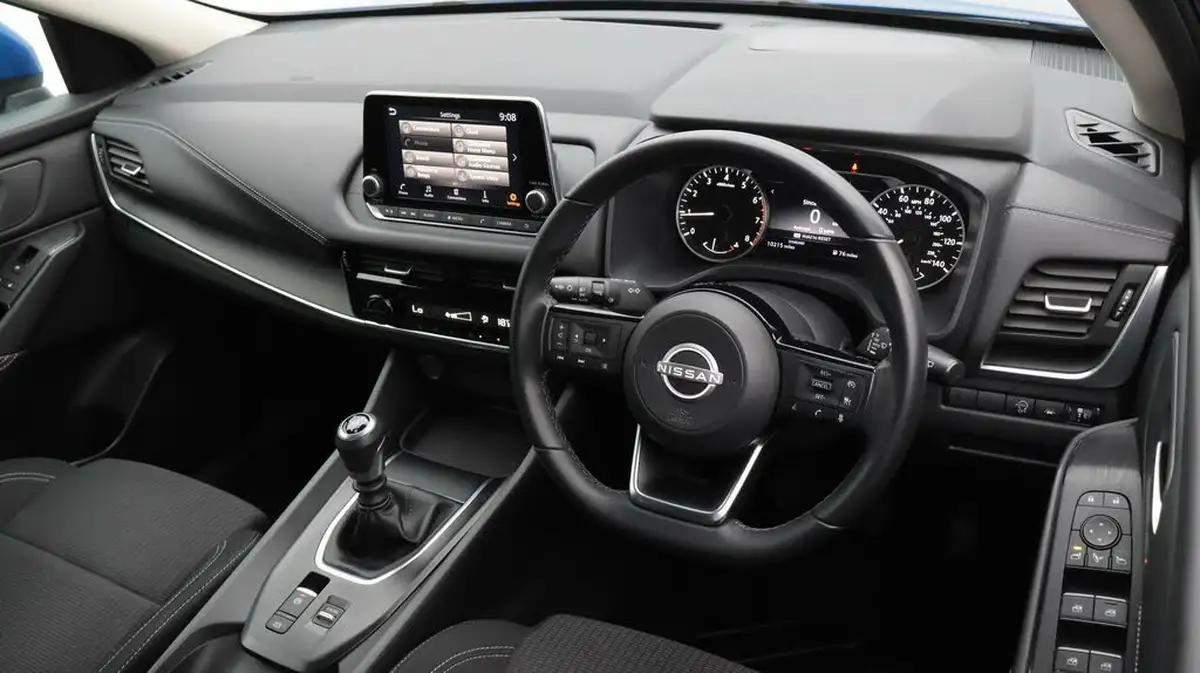 2023-nissan-qashqai-13-dig-t-acenta-premium-140ps-big-9