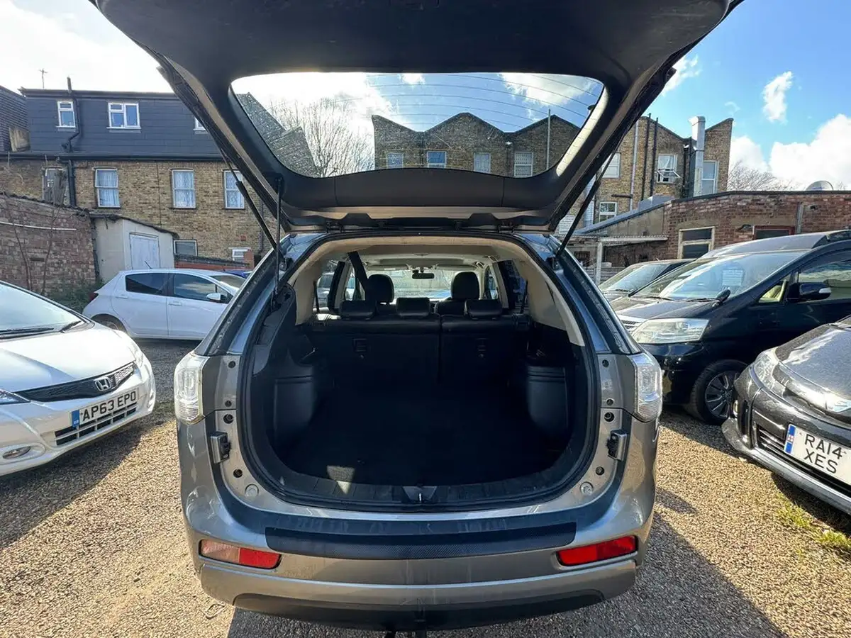 2014-mitsubishi-outlander-20-gx4h-big-37