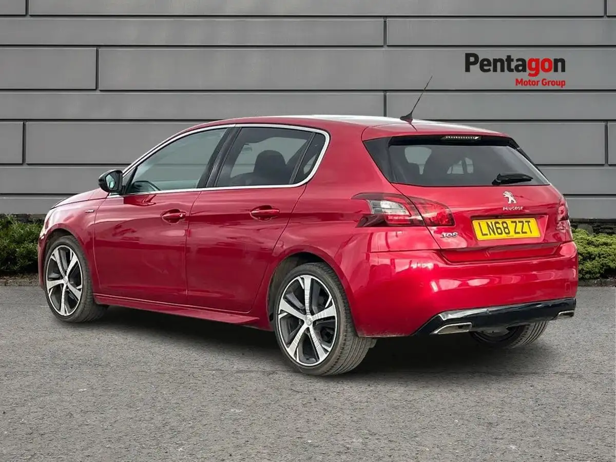 2018-peugeot-308-12-puretech-gt-line-big-1