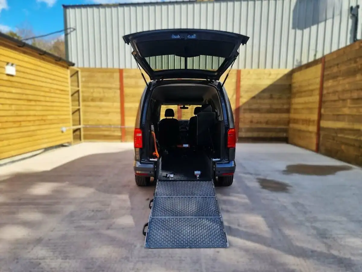 2020-volkswagen-caddy-maxi-life-20tdi-c20-102ps-dsg-big-2