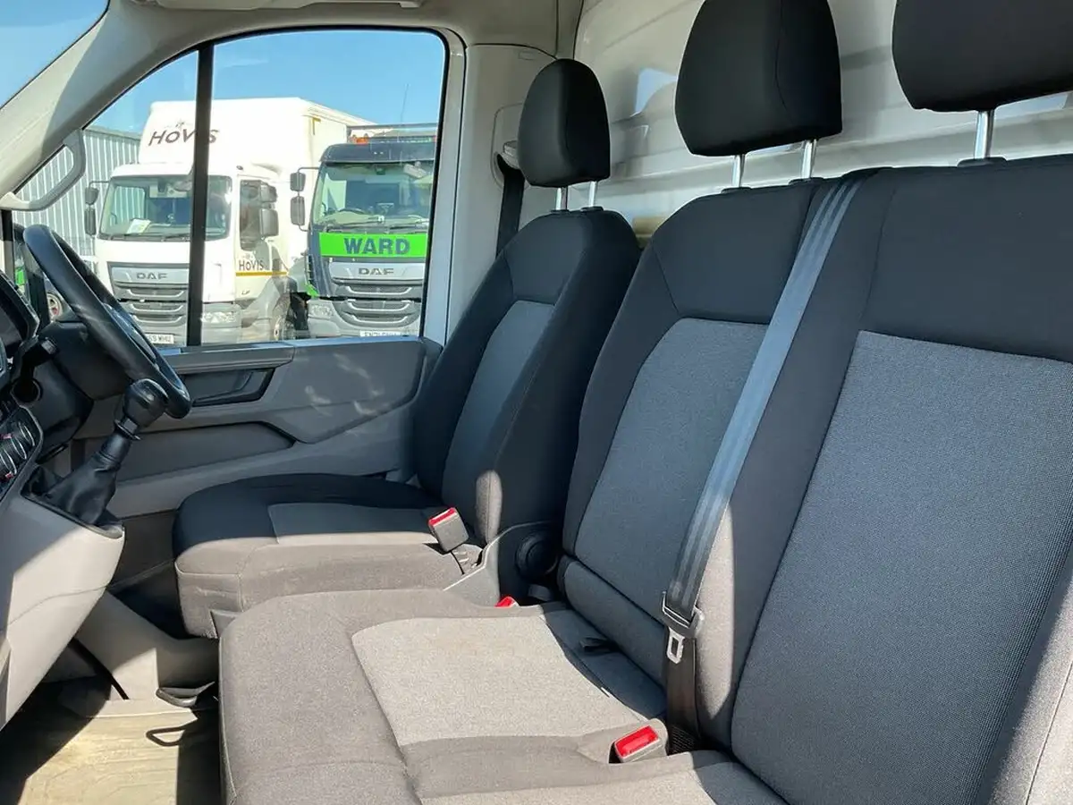 2021-volkswagen-crafter-20tdi-cr35-lwb-startline-140pseu6dt-e-chassis-cab-big-8