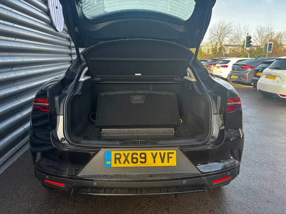2019-jaguar-i-pace-ev400-se-big-9