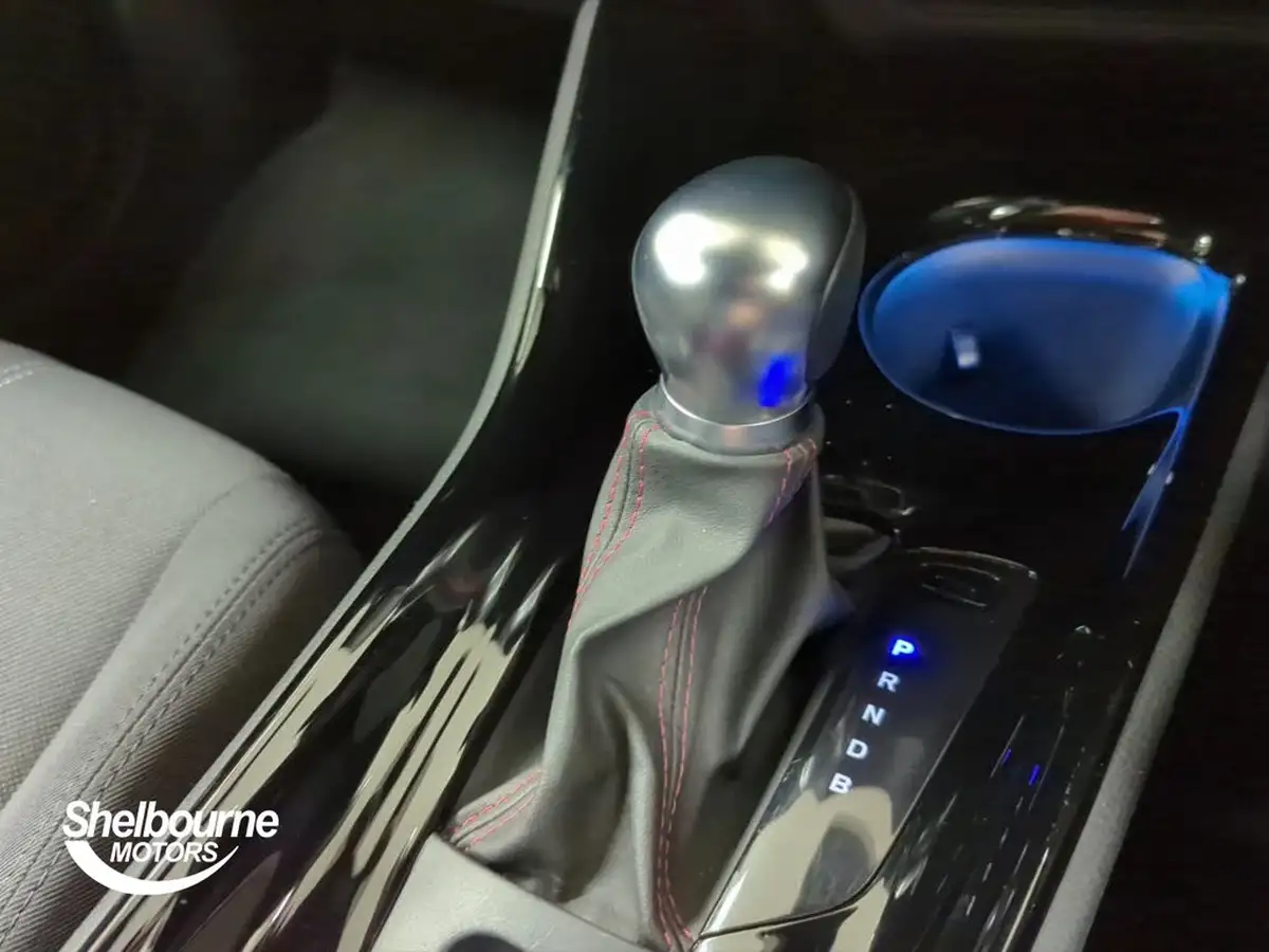 2021-toyota-c-hr-18-vvt-i-gr-sport-big-26