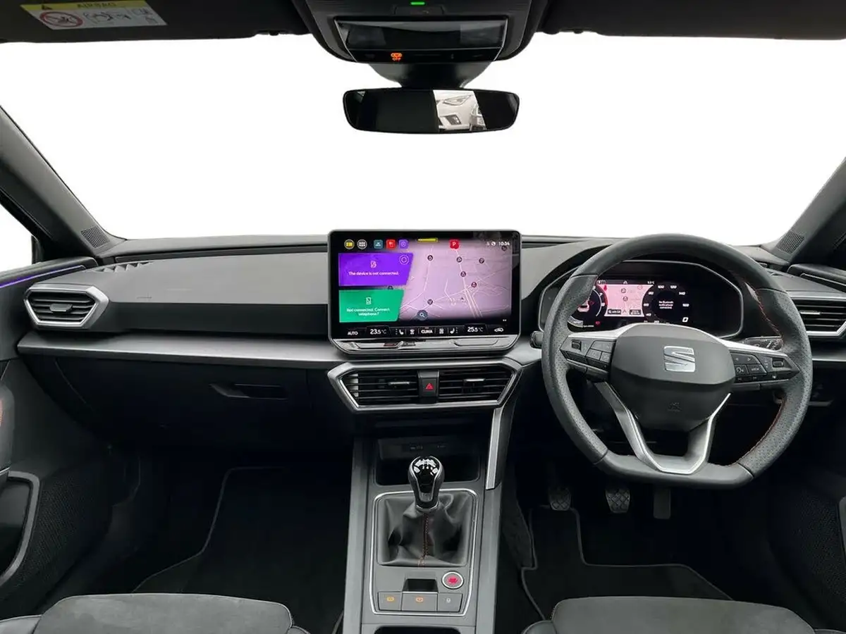 2024-seat-leon-15-tsi-fr-sport-hatchback-big-5