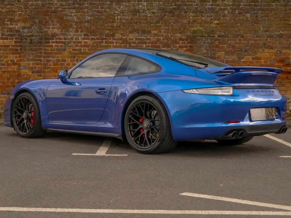 2015-porsche-911-38-carrera-gts-coupe-pdk-big-16
