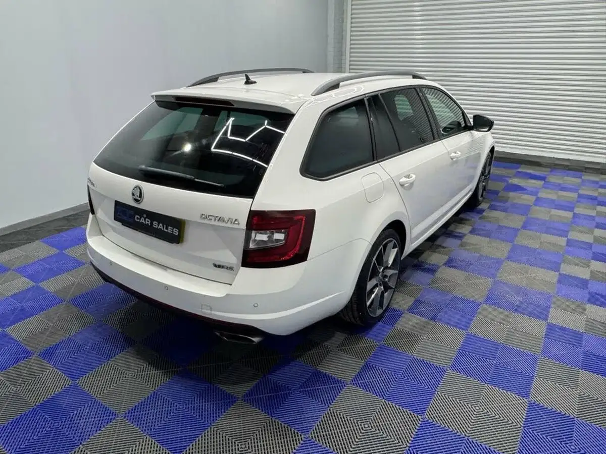 2018-skoda-octavia-20-tsi-vrs-245ps-estate-dsg-big-14
