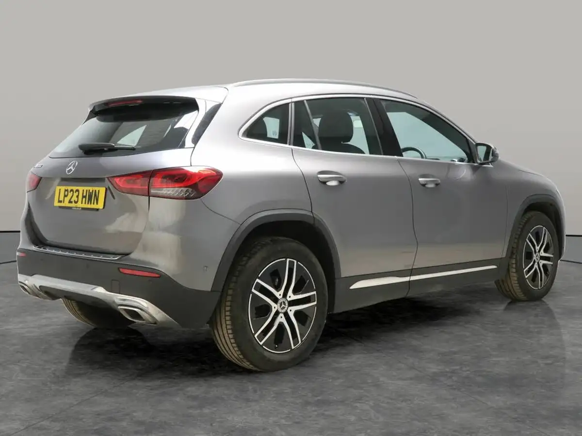 2023-mercedes-benz-gla-class-13-gla-200-sport-executive-station-wagon-big-11