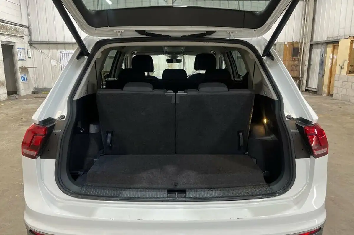 2022-volkswagen-tiguan-allspace-15-tsi-life-dsg-big-30