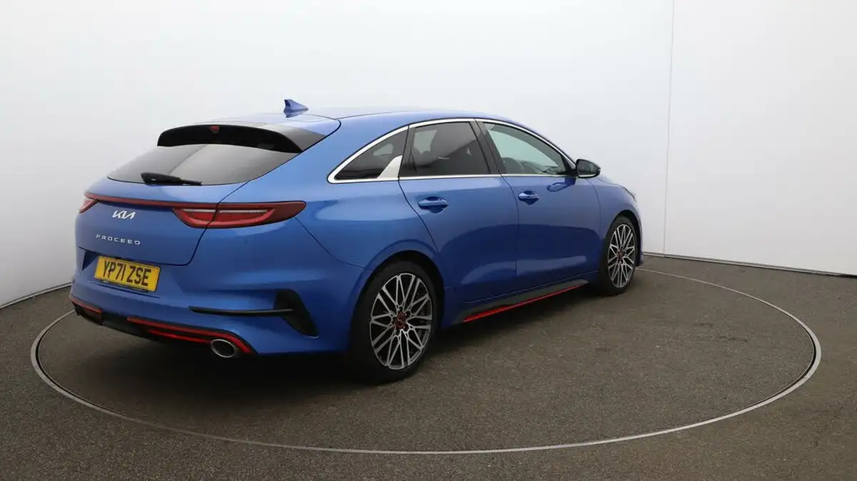 2022-kia-pro-ceed-16-t-gdi-gt-big-50