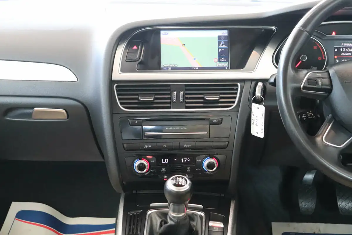 2014-audi-a4-avant-20td-se-technik-177ps-avant-big-14