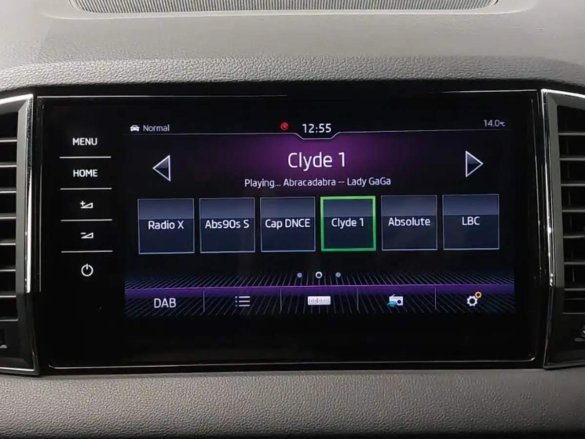 2019-skoda-karoq-20tdi-sportline-150ps-4x4-big-9