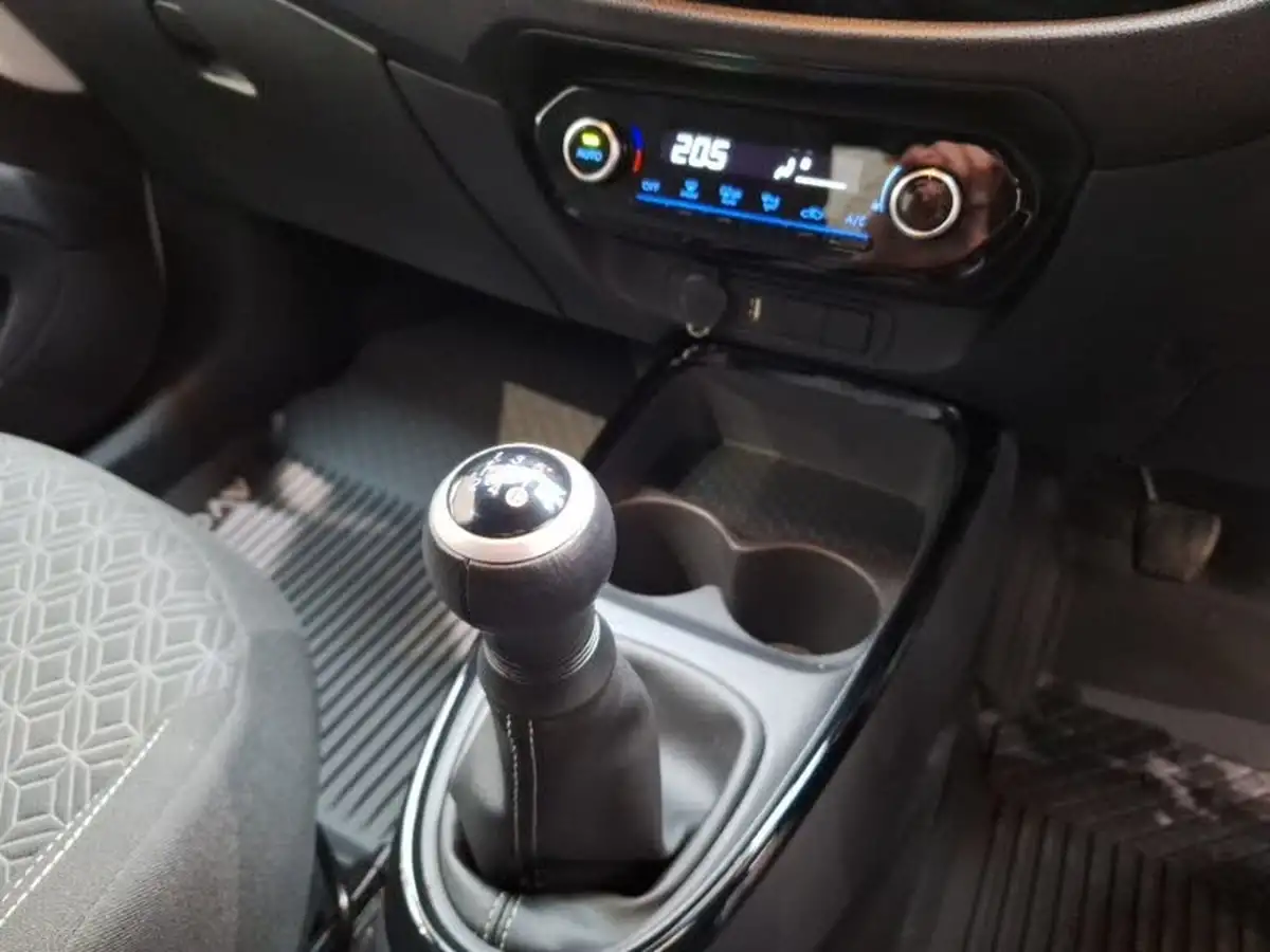 2023-toyota-aygo-x-10-vvt-i-edge-big-13