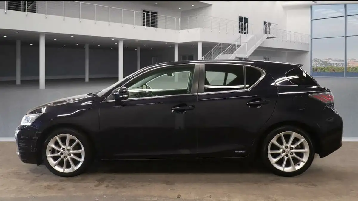2011-lexus-ct-200h-18-se-l-premier-big-3